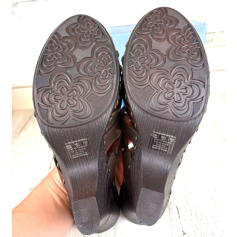 Mountain Sole Womens 9.5 Brown Edie Studded Wedge Sandals Casual Chic NWT - Picture 7 of 9